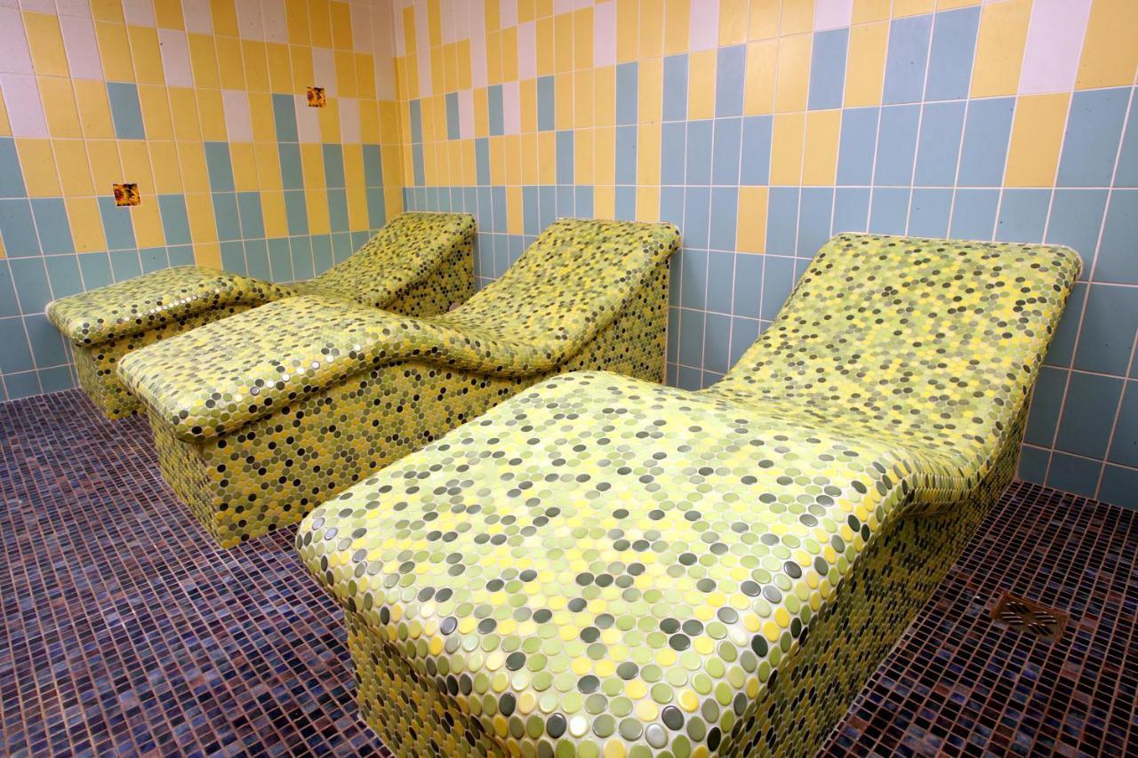 Hotel Janosik Liptovský Mikuláš المظهر الخارجي الصورة