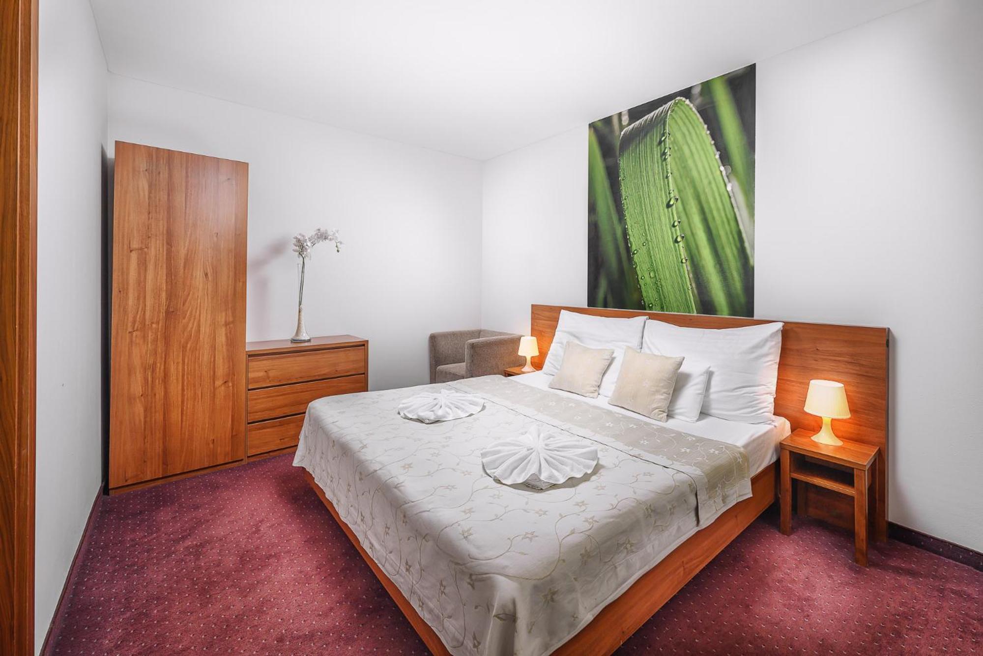 Hotel Janosik Liptovský Mikuláš المظهر الخارجي الصورة