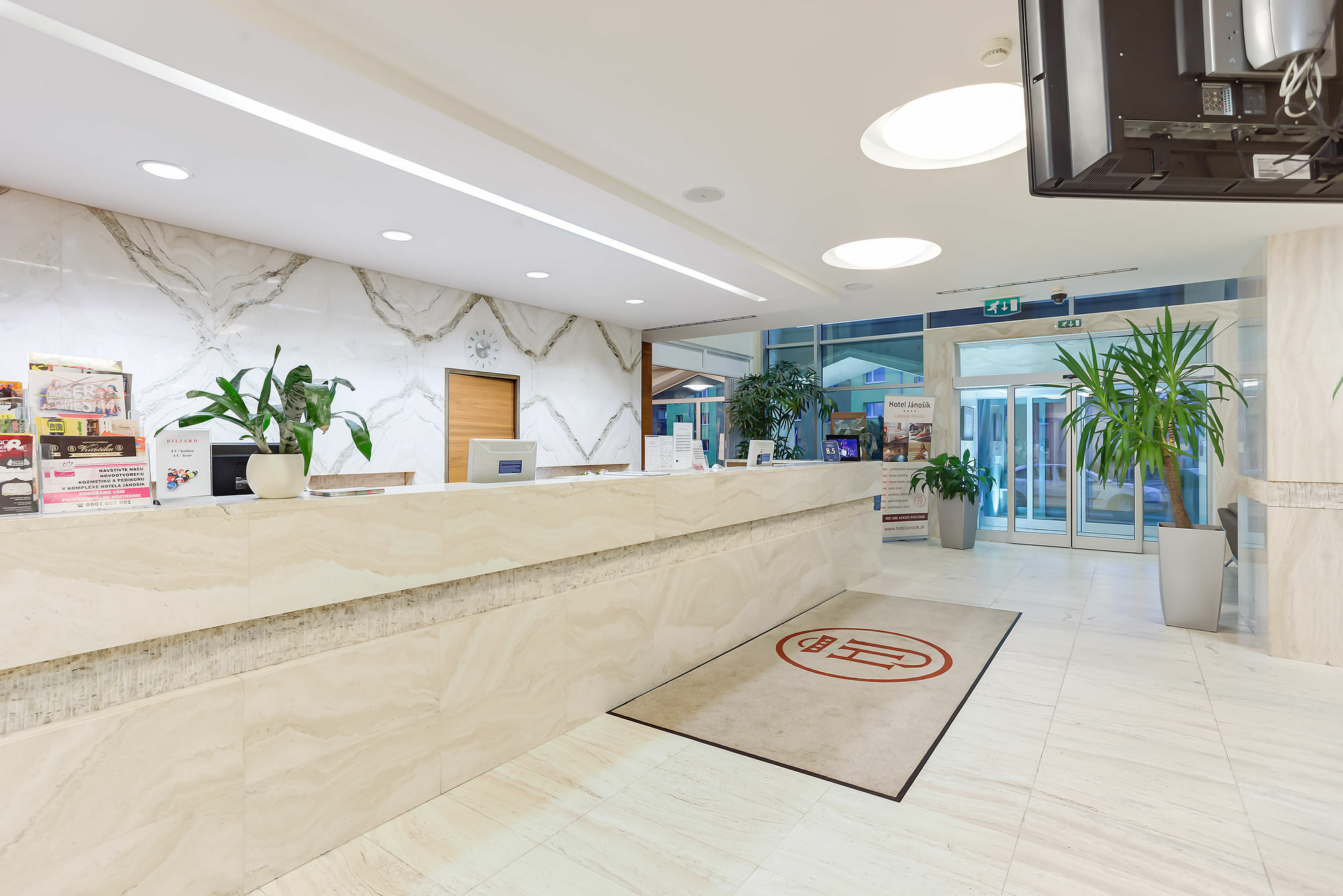 Hotel Janosik Liptovský Mikuláš المظهر الخارجي الصورة