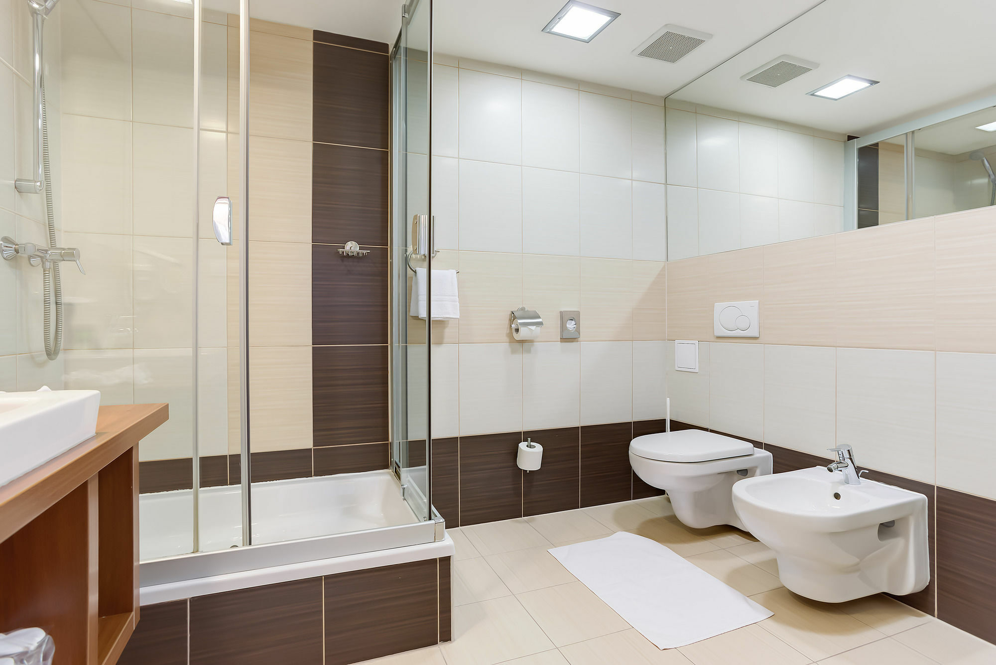 Hotel Janosik Liptovský Mikuláš المظهر الخارجي الصورة